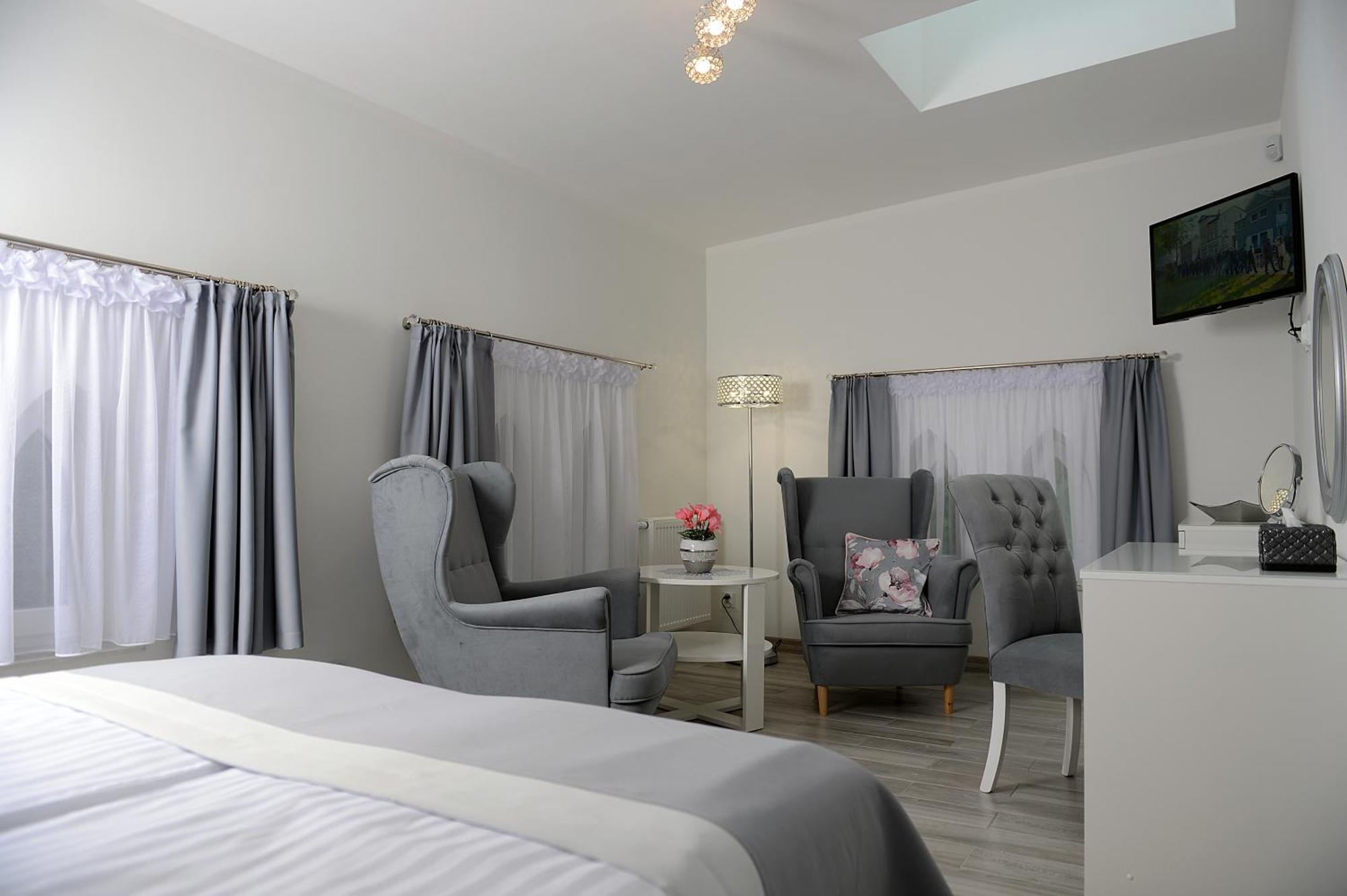 Rezydencja Mysliwska - Apartamenty كوزتسالين المظهر الخارجي الصورة