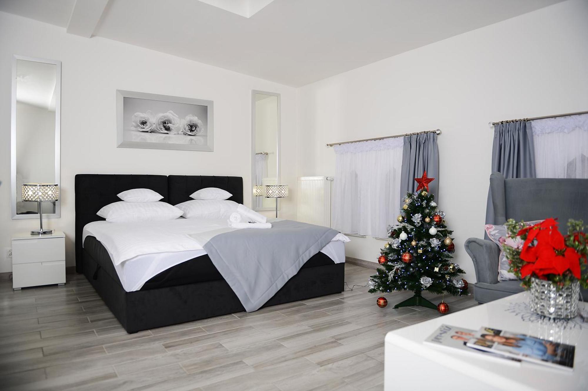 Rezydencja Mysliwska - Apartamenty كوزتسالين المظهر الخارجي الصورة